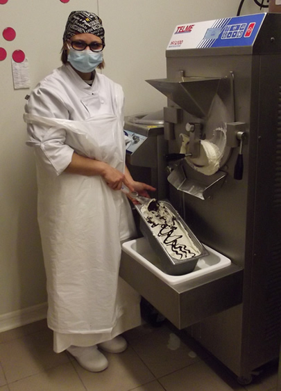 je turbine avec la grande machine